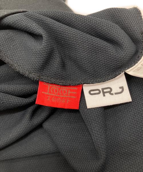 Haat ISSEY MIYAKE ORJ（イッセイミヤケ ハート オーアールジェイ）Haat ISSEY MIYAKE ORJ (イッセイミヤケ ハート オーアールジェイ) 半袖ワンピース　日本製 ブラック サイズ:2の古着・服飾アイテム