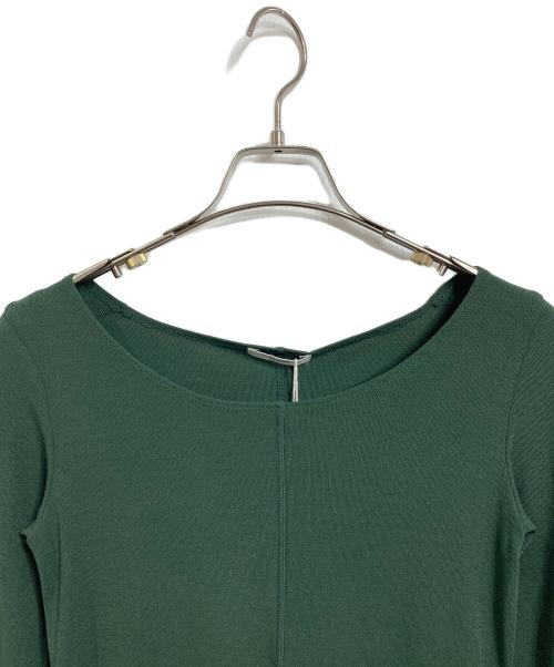 CLANE（クラネ）CLANE (クラネ) DEEP NECK LADY TOPS ディープ ネック レディ トップス  ロングスリーブカットソー グリーン サイズ:2 未使用品の古着・服飾アイテム