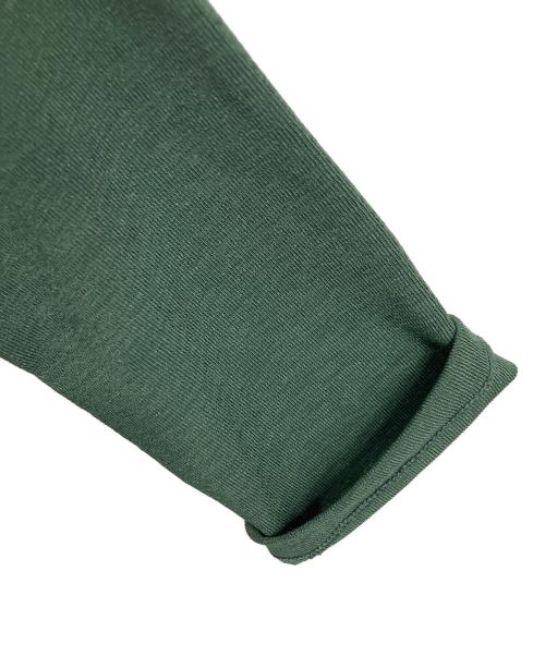 CLANE（クラネ）CLANE (クラネ) DEEP NECK LADY TOPS ディープ ネック レディ トップス  ロングスリーブカットソー グリーン サイズ:2 未使用品の古着・服飾アイテム