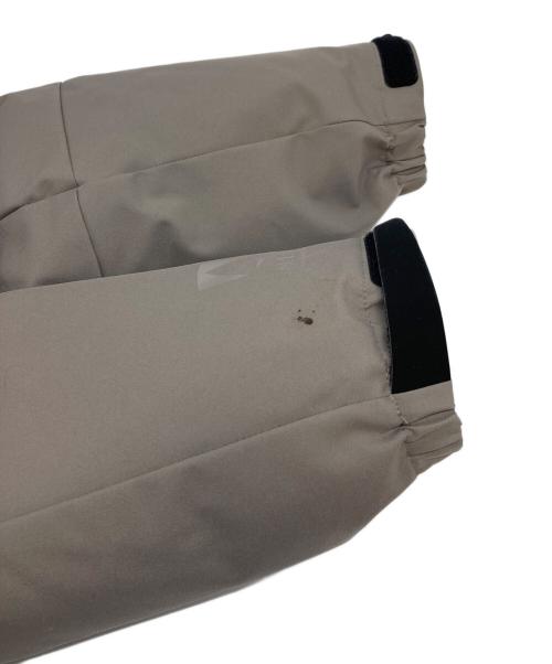 Adam et Rope（アダム エ ロペ）Adam et Rope (アダム エ ロペ) ALLIED/アライド ショートダウンジャケット グレー サイズ:Mの古着・服飾アイテム