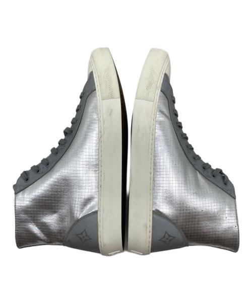 LOUIS VUITTON（ルイ ヴィトン）LOUIS VUITTON (ルイ ヴィトン) Galaxy Tattoo Sneaker  ハイカットスニーカー メタリックシルバー サイズ:7 1/2の古着・服飾アイテム