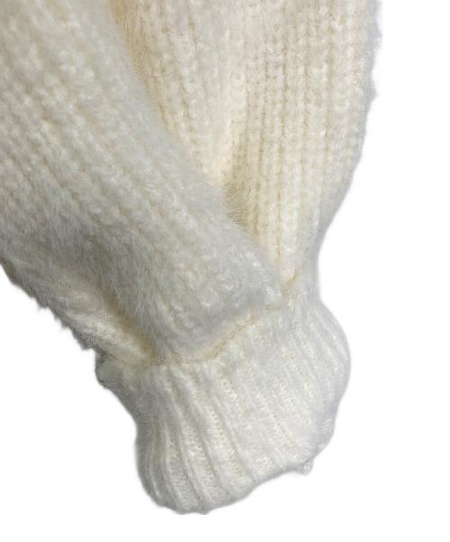 LIZ LISA（リズリサ）LIZ LISA (リズリサ) ハート バックル オフショルダー ニット　長袖ニット ホワイト サイズ:O 未使用品の古着・服飾アイテム