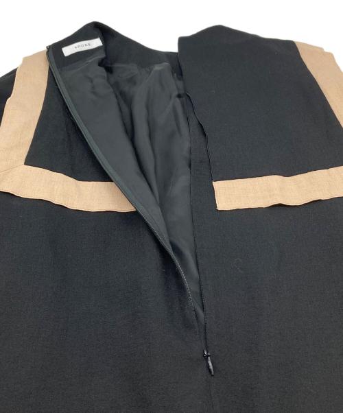 ADORE（アドーア）ADORE (アドーア) バイカラーラインジョーゼットセーラーヨークワンピース ブラック サイズ:38の古着・服飾アイテム