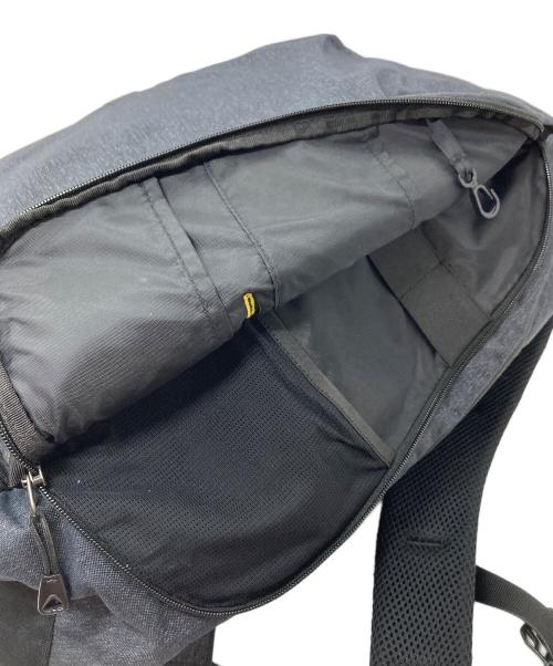 Karrimor（カリマー）Karrimor (カリマー) リュック　バックパック　デイパック ビジネスリュック ザック  A4サイズ PC収納　スポーツ　アウトドア　通勤 通学 仕事 出張 旅行 トラベル タウンユース グレー サイズ:実寸参照の古着・服飾アイテム