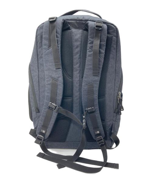 Karrimor（カリマー）Karrimor (カリマー) リュック　バックパック　デイパック ビジネスリュック ザック  A4サイズ PC収納　スポーツ　アウトドア　通勤 通学 仕事 出張 旅行 トラベル タウンユース グレー サイズ:実寸参照の古着・服飾アイテム