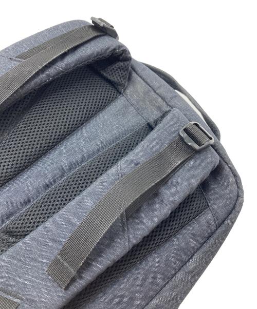 Karrimor（カリマー）Karrimor (カリマー) リュック　バックパック　デイパック ビジネスリュック ザック  A4サイズ PC収納　スポーツ　アウトドア　通勤 通学 仕事 出張 旅行 トラベル タウンユース グレー サイズ:実寸参照の古着・服飾アイテム