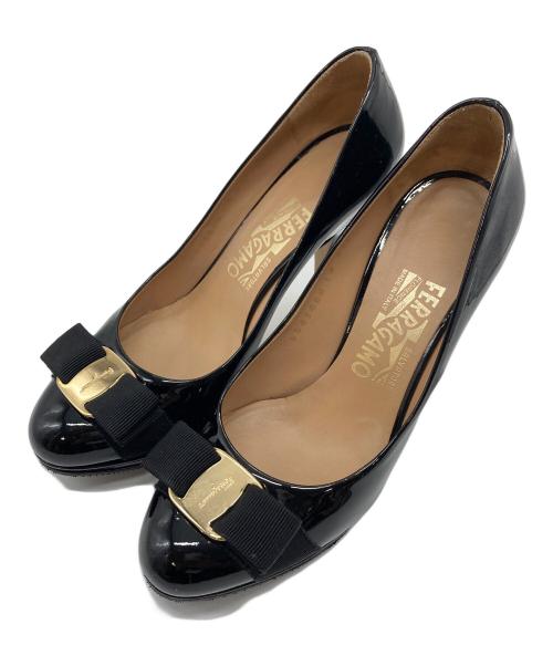 Salvatore Ferragamo（サルヴァトーレ フェラガモ）Salvatore Ferragamo (サルヴァトーレ フェラガモ) ヴァラリボンヒールパンプス　ハイヒール　セレモニー　イタリア製 ブラック サイズ:6の古着・服飾アイテム