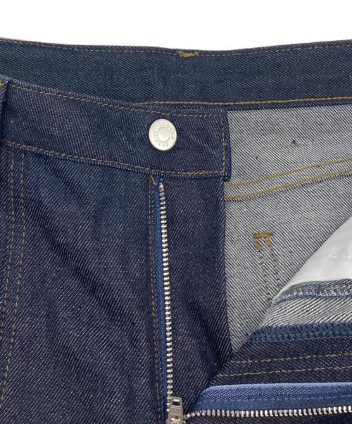 anuans（アニュアンス）anuans (アニュアンス) センターシームセミフレアデニム　ジーンズ インディゴ サイズ:2 未使用品の古着・服飾アイテム