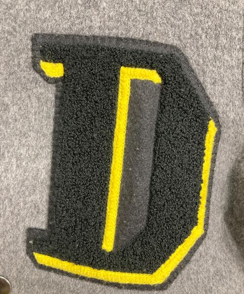 DRAWER（ドゥロワー）DRAWER (ドゥロワー) レザースリーブスタジャン　アウター　日本製 グレー×ブラック サイズ:36の古着・服飾アイテム