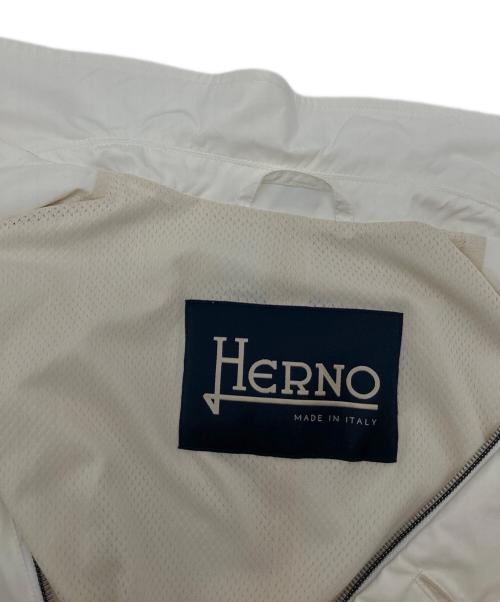 HERNO（ヘルノ）HERNO (ヘルノ) FLIGHTパッカブルジャケット　アウター　ライトアウター　イタリア製 ホワイト サイズ:48の古着・服飾アイテム