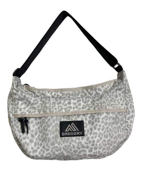 GREGORY（グレゴリー）GREGORY (グレゴリー) サッチェルM スノーレオパード　ショルダーバッグ ホワイト×グレー サイズ:実寸参照の古着・服飾アイテム