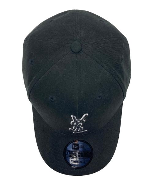 New Era（ニューエラ）New Era (ニューエラ) Saint Laurent Paris (サンローランパリ) YSL モノグラム キャップ ブラック サイズ:ONE　SIZEの古着・服飾アイテム