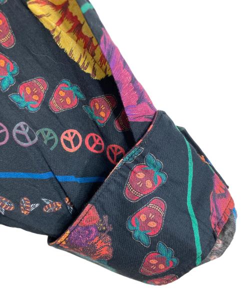 PAUL SMITH（ポールスミス）PAUL SMITH (ポールスミス) ストロベリースカルプリントシャツ　長袖シャツ　総柄　日本製 ブラック×オレンジ サイズ:XLの古着・服飾アイテム