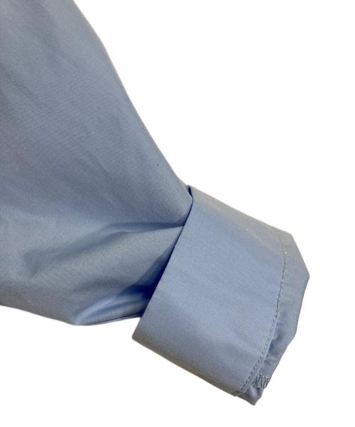 furfur（ファーファー）furfur (ファーファー) 25AW ベルト付きフリルシャツワンピース　ロングワンピース スカイブルー サイズ:FREEの古着・服飾アイテム