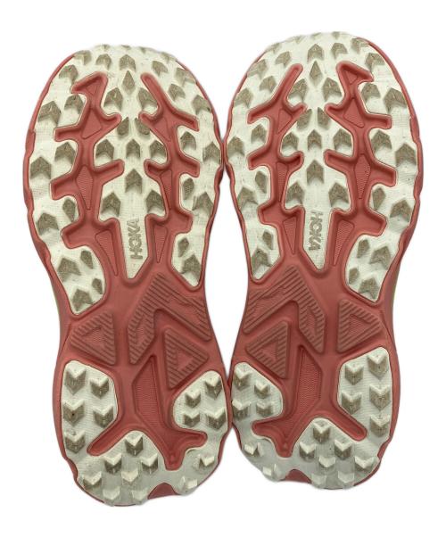 HOKAONEONE（ホカオネオネ）HOKAONEONE (ホカオネオネ) CHALLENGER8  チャレンジャー8　ランニングシューズ サーモンピンク サイズ:24の古着・服飾アイテム
