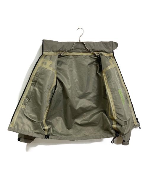 YMCLKY（ワイエムシーエルケーワイ）YMCLKY (ワイエムシーエルケーワイ) PCU Level6/Softshell Jacket  ソフトシェルジャケット　ナイロンジャケット　アウター　ライトアウター カーキ サイズ:XSの古着・服飾アイテム
