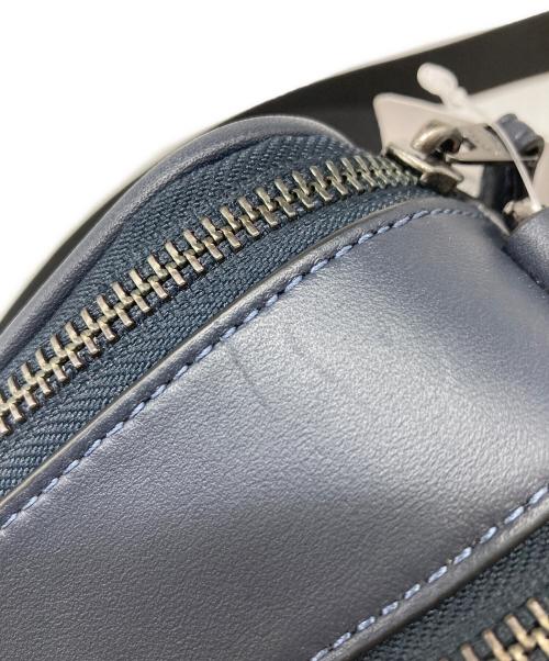 COACH（コーチ）COACH (コーチ) ワイアット クロスボディ バッグ　ショルダーバッグ　 ネイビー サイズ:実寸参照の古着・服飾アイテム