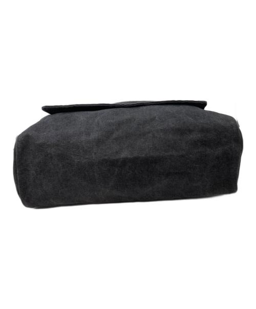 gibous（ギボス）gibous (ギボス) CROSS SNAKE HOBO BAG ショルダーバッグ グレー サイズ:実寸参照の古着・服飾アイテム