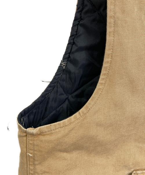 CarHartt（カーハート）CarHartt (カーハート) ダックベスト　中綿ベスト　アウター　ライトアウター ベージュ サイズ:実寸参照の古着・服飾アイテム