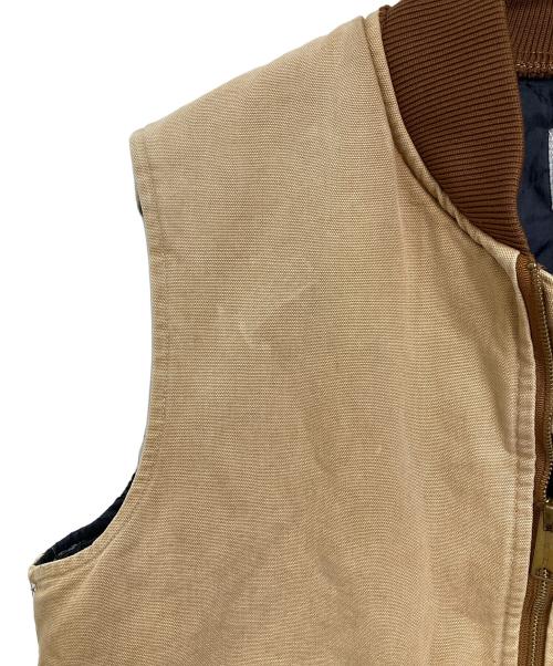 CarHartt（カーハート）CarHartt (カーハート) ダックベスト　中綿ベスト　アウター　ライトアウター ベージュ サイズ:実寸参照の古着・服飾アイテム