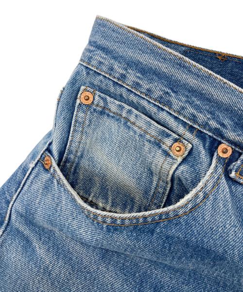 LEVI'S（リーバイス）LEVI'S (リーバイス) USA製501デニムパンツ　ボタン裏552  5ポケット ブルー サイズ:W35の古着・服飾アイテム