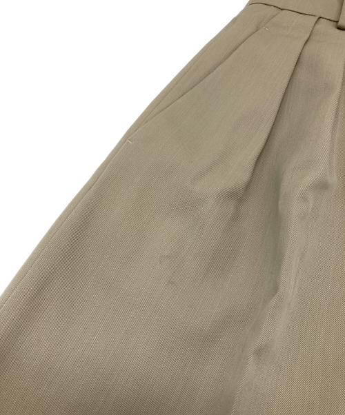 ebure（エブール）EBURE (エブール) センタープレス タックワイドパンツ ベージュ サイズ:36の古着・服飾アイテム