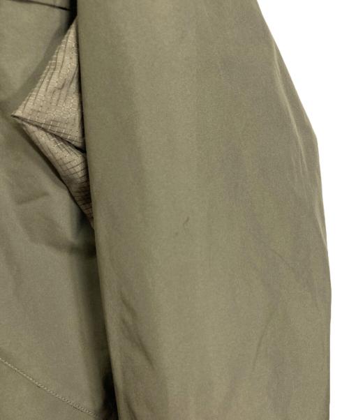 PHENIX（フェニックス）PHENIX (フェニックス) HYBRID COACH JACKET  ハイブリッドコーチジャケット　アウター　ライトアウター　スポーツ　アウトドア オリーブ サイズ:Lの古着・服飾アイテム