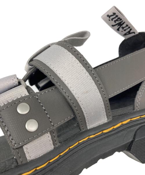 Dr.Martens（ドクターマーチン）Dr.Martens (ドクターマーチン) PEARSON Ⅱ  ペアソン2 ベルトサンダル グレー×ブラック サイズ:US9の古着・服飾アイテム