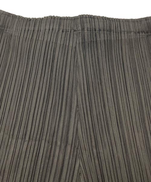 PLEATS PLEASE（プリーツプリーズ）PLEATS PLEASE (プリーツプリーズ) プリーツパンツ　デザインパンツ　日本製 ブラウン サイズ:1の古着・服飾アイテム