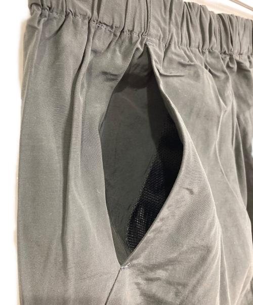 GOLDWIN（ゴールドウイン）GOLDWIN (ゴールドウイン) RELAX STRAIGHT EASY PANTS ナイロンパンツ　 グリーン サイズ:2 未使用品の古着・服飾アイテム