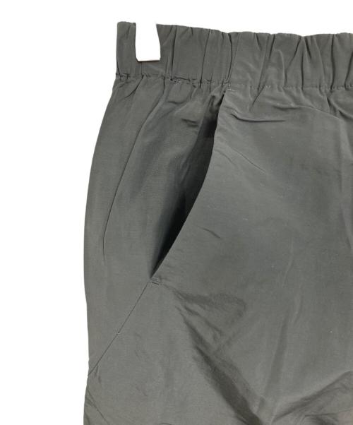 GOLDWIN（ゴールドウイン）GOLDWIN (ゴールドウイン) RELAX STRAIGHT EASY PANTS ナイロンパンツ　 グリーン サイズ:2 未使用品の古着・服飾アイテム