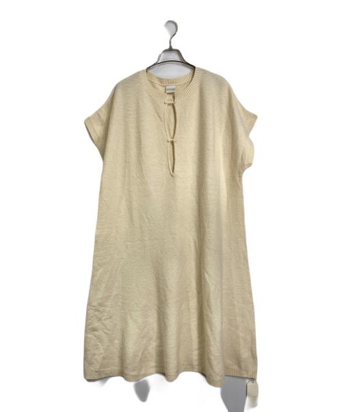 pinue（ピヌエ）pinue (ピヌエ) ニットワンピース　半袖ワンピース ベージュ サイズ:FREE 未使用品の古着・服飾アイテム