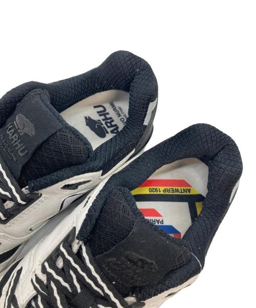 KARHU（カルフ）KARHU (カルフ) synchron classic スニーカー ホワイト×ブラック サイズ:UK8の古着・服飾アイテム