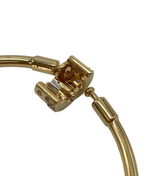 PANDORA（パンドラ）PANDORA (パンドラ) Sparkling Barrel Clasp Bangle　スパークリング バレル クラスプ バングル　ブレスレット ゴールド サイズ:実寸参照の古着・服飾アイテム