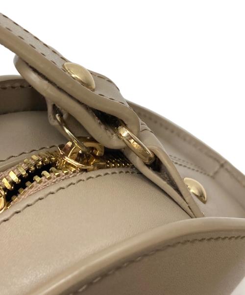 A.P.C.（アーペーセー）A.P.C. (アーペーセー) ハーフムーンショルダーバッグ ベージュ サイズ:実寸参照の古着・服飾アイテム