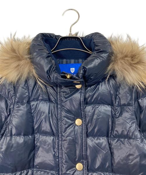 BLUE LABEL CRESTBRIDGE（ブルーレーベルクレストブリッジ）BLUE LABEL CRESTBRIDGE (ブルーレーベルクレストブリッジ) 裏地チェックタヌキファーダウンジャケット ブルー サイズ:38の古着・服飾アイテム
