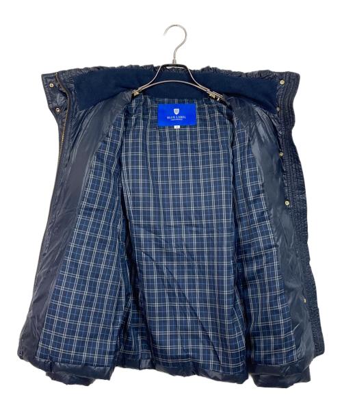 BLUE LABEL CRESTBRIDGE（ブルーレーベルクレストブリッジ）BLUE LABEL CRESTBRIDGE (ブルーレーベルクレストブリッジ) 裏地チェックタヌキファーダウンジャケット ブルー サイズ:38の古着・服飾アイテム