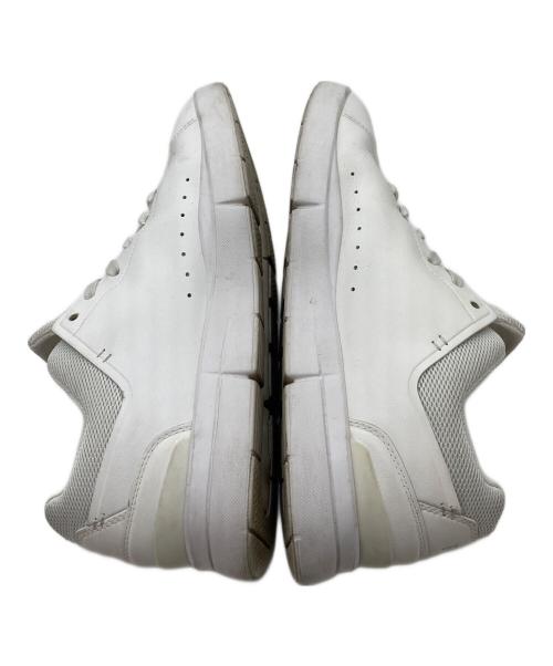on（オン）On (オン) スニーカー ザ ロジャー アドバンテージ ホワイト サイズ:US M8の古着・服飾アイテム