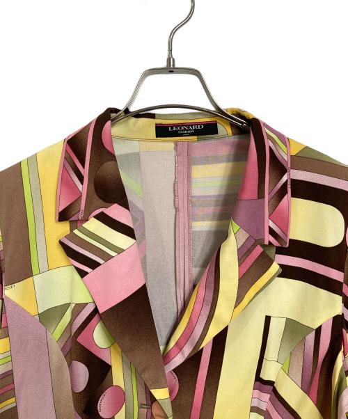 LEONARD（レオナール）LEONARD (レオナール) 総柄 ストレッチジャケット　日本製 マルチカラー サイズ:LLの古着・服飾アイテム
