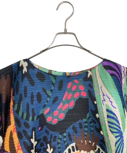 PLEATS PLEASE（プリーツプリーズ）PLEATS PLEASE (プリーツプリーズ) SNOWRUNNER プリーツカットソー  長袖　日本製　総柄 マルチカラー サイズ:3の古着・服飾アイテム