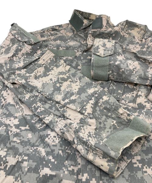 US ARMY（ユーエスアーミー）US ARMY (ユーエスアーミー) 【古着】ACUジャケット　迷彩　デジタルカモ　コンバットジャケット グリーン サイズ:SMALL-REGULARの古着・服飾アイテム