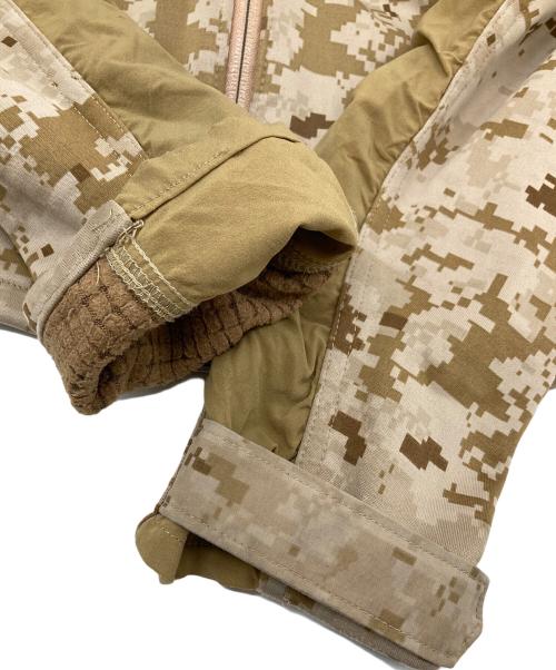 US ARMY（ユーエスアーミー）US ARMY (ユーエスアーミー) 【古着】COMBAT DESERT JACKET  コンバットデザートジャケット　軍物　ミリタリー　USMC ベージュ サイズ:Mの古着・服飾アイテム