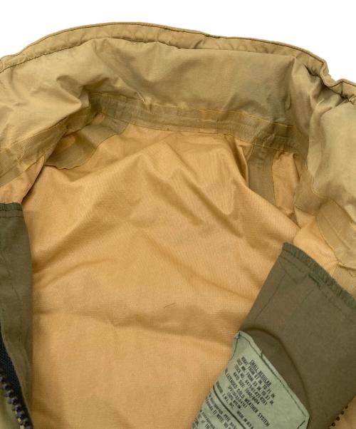US ARMY（ユーエスアーミー）US ARMY (ユーエスアーミー) 【古着】ECWCS PARKA GII  エクワックス パーカー ジーツー  軍物　ミリタリー　アウター　ライトアウター ベージュ サイズ:Sの古着・服飾アイテム