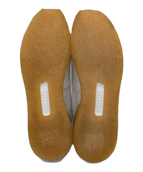 CLARKS（クラークス）CLARKS (クラークス) Torrun スニーカー ホワイト サイズ:US9の古着・服飾アイテム