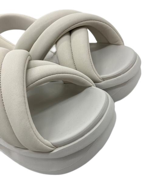 NIKE（ナイキ）NIKE (ナイキ) AIR MAX ISLA エアマックスアイラサンダル ホワイト サイズ:US8 未使用品の古着・服飾アイテム