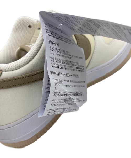 NIKE（ナイキ）NIKE (ナイキ) Air Force 1 '07 LV8 ベージュ×ホワイト サイズ:US10の古着・服飾アイテム