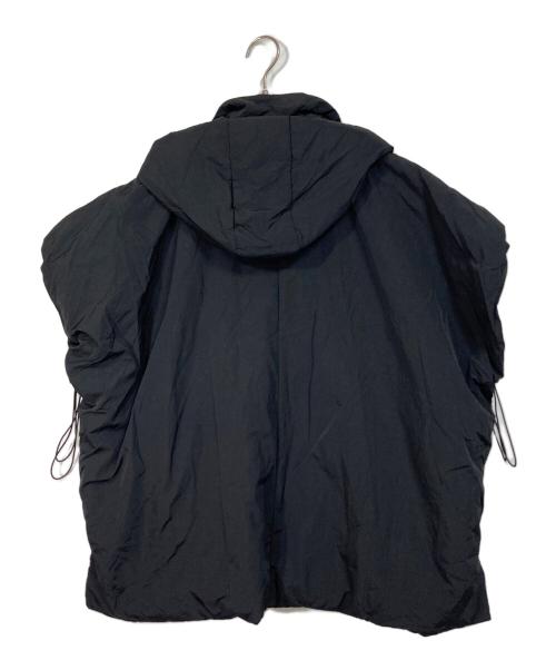 stola.（ストラ）stola. (ストラ) 中綿入りフードポンチョ ブラック サイズ:38 未使用品の古着・服飾アイテム