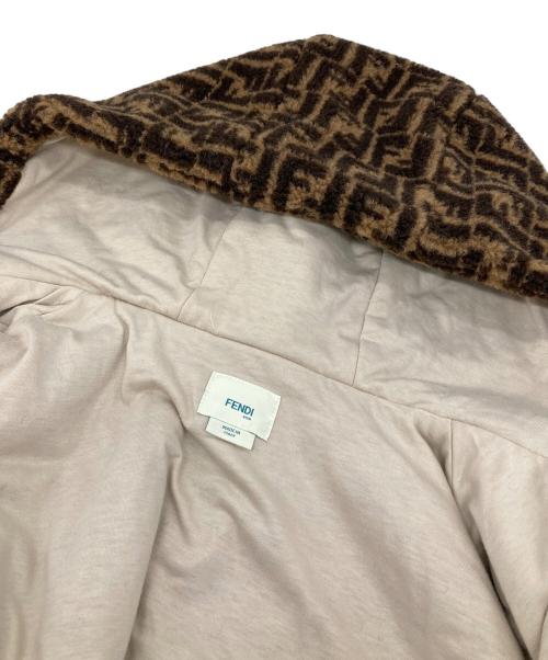 FENDI KIDS（フェンディ キッズ）FENDI KIDS (フェンディ キッズ) ズッカ柄 テディベアジャケット　FFロゴ　ウールボアジャケット ブラウン サイズ:12A（150センチ） 未使用品の古着・服飾アイテム