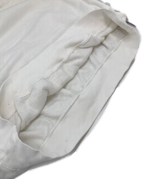 FOG ESSENTIALS（フィアオブゴッド エッセンシャル）FOG ESSENTIALS (フィアオブゴッド エッセンシャル) プルオーバーパーカー　フーディ ホワイト サイズ:Mの古着・服飾アイテム