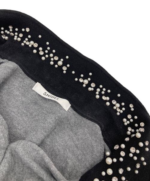 Snidel（スナイデル）Snidel (スナイデル) ビジューカラーニットカーディガン　パールカーディガン　襟付きカーディガン グレー サイズ:Freeの古着・服飾アイテム